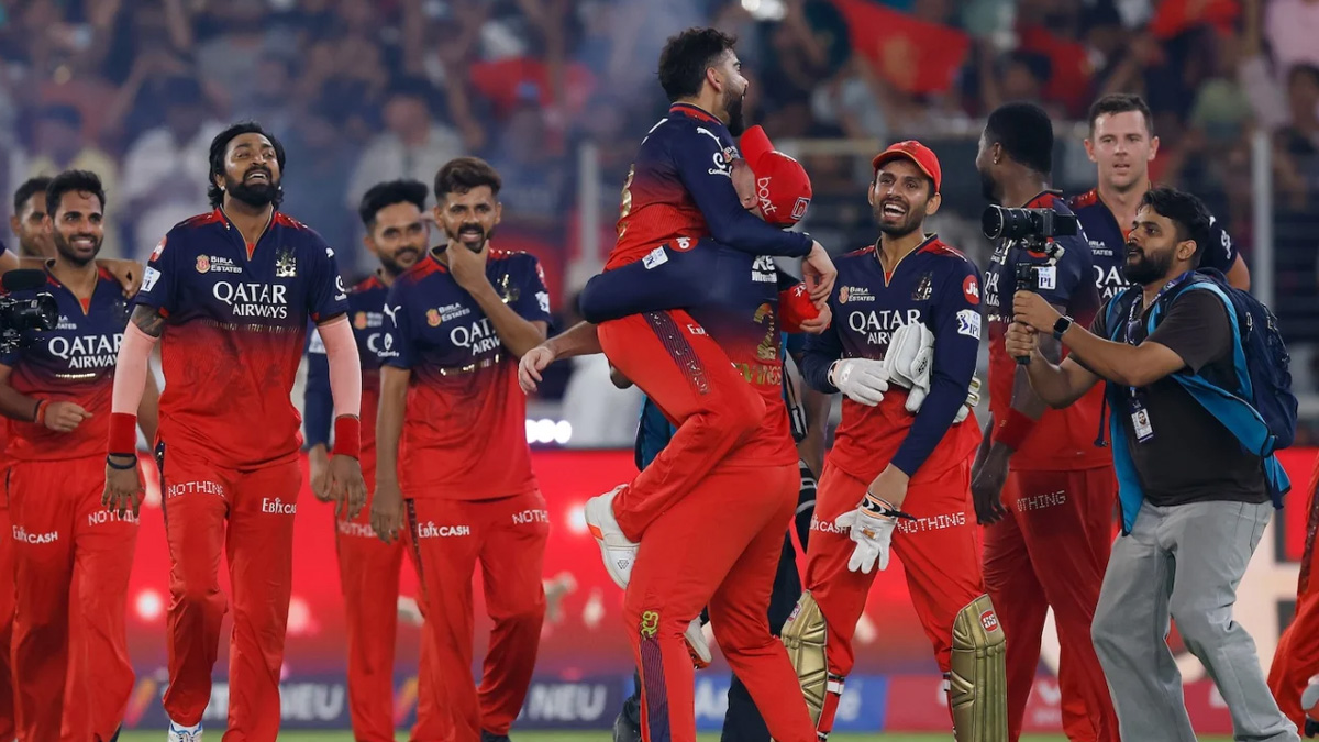 Read more about the article পাঞ্জাবকে ৬ রানে হারিয়ে প্রথমবারের মতো শিরোপা জিতলো ব্যাঙ্গালুরু