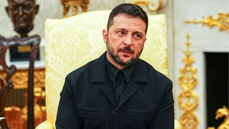 Read more about the article হোয়াইট হাউসে ফের ‘স্যুট বিতর্ক’, পোশাক কেন গুরুত্বপূর্ণ