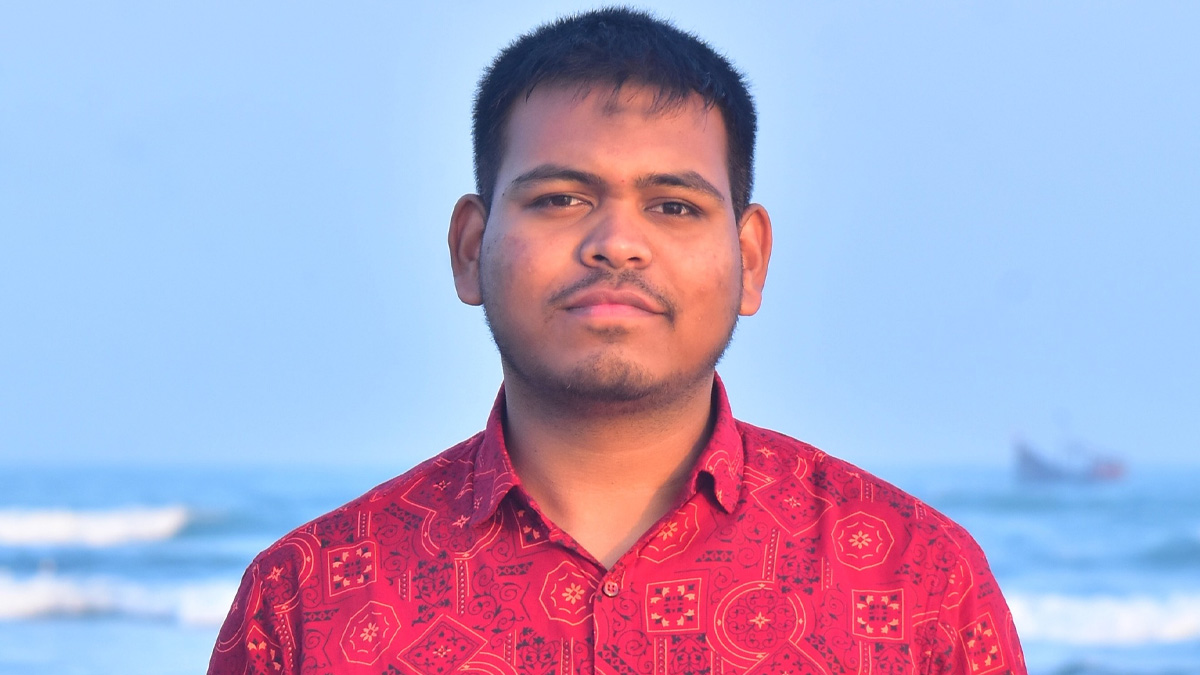 Read more about the article মাহিন সরকারের বহিষ্কার আদেশ প্রত্যাহার করলো এনসিপি