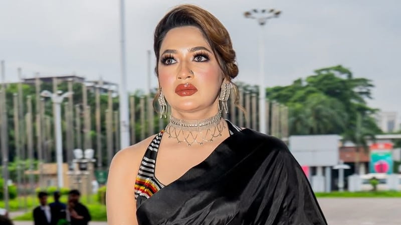 Read more about the article ‘নাগিন’ বলে কটাক্ষ, বাঁধনের স্পষ্ট জবাব