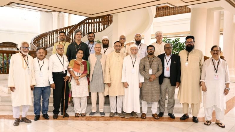 Read more about the article নির্বাচনে বাধা দেওয়ার লক্ষণ দেখা যাচ্ছে, আরও আসবে: প্রধান উপদেষ্টা