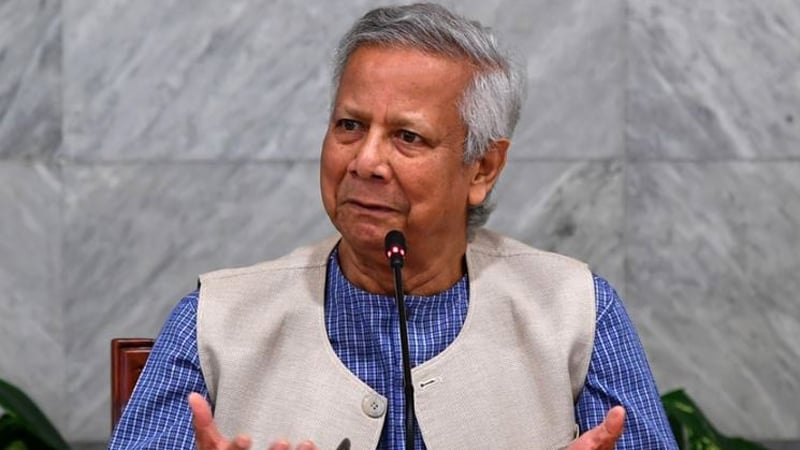 Read more about the article বাংলাদেশ ও চীন হাতে হাত রেখে এগিয়ে যাবে: প্রধান উপদেষ্টা