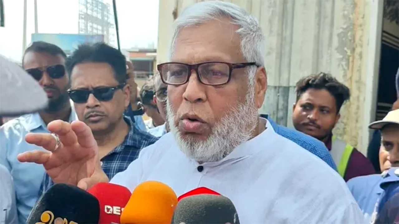 Read more about the article ‘বাসাবাড়ির জন্য পাইপলাইনে গ্যাস দেওয়ার যুগ শেষ, গ্যাসের কথা ভুলে যান’