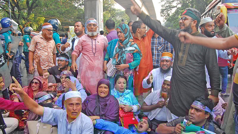 Read more about the article আজ থেকে কর্মবিরতিতে যাচ্ছেন প্রাথমিকের শিক্ষকরা