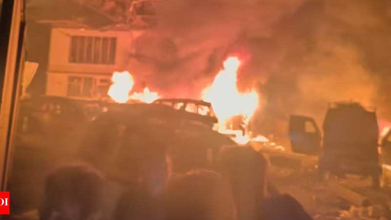 Read more about the article কাশ্মীর; জব্দ বিস্ফোরক থানায় পরীক্ষার সময় বিস্ফোরণ, নিহত ৯