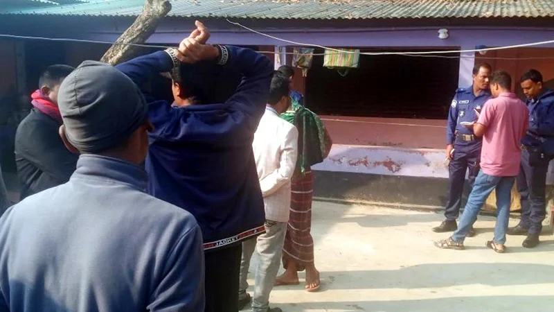 Read more about the article রংপুরে মুক্তিযোদ্ধা দম্পতিকে গলা কেটে হত্যা