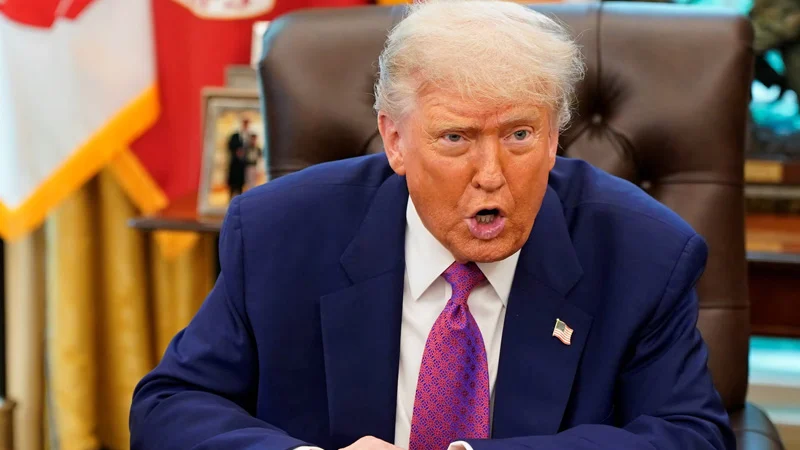 Read more about the article কাউন্টারটেররিজম প্রধানের পদত্যাগে ভালো হয়েছে: ট্রাম্প