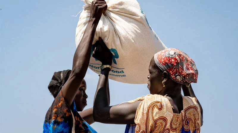 Read more about the article জুনের মধ্যে তীব্র ক্ষুধার ঝুঁকিতে পড়তে যাচ্ছে ৪ কোটির বেশি মানুষ