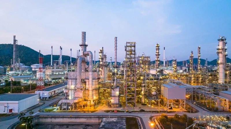 Read more about the article সৌদি আরবের পেট্রোকেমিক্যাল কারখানায় হামলার দাবি ইরানের