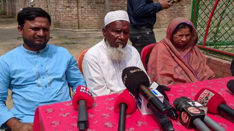 Read more about the article আরও বেশি আসামির ফাঁসি হলে খুশি হনু হয়: আবু সাঈদের মা